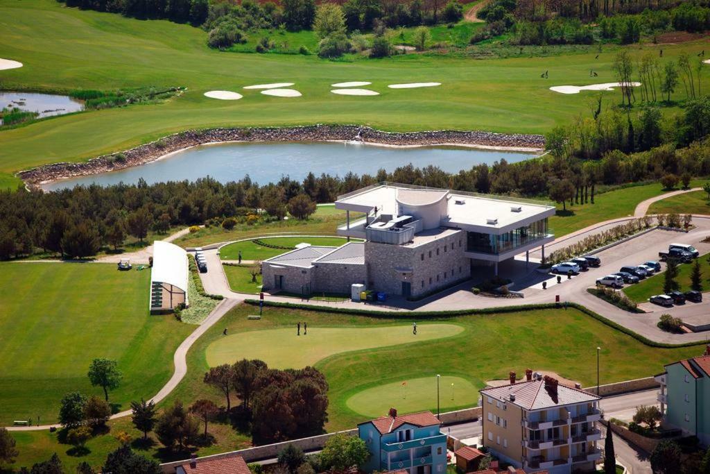 צרבני ורך Apartment Golf מראה חיצוני תמונה